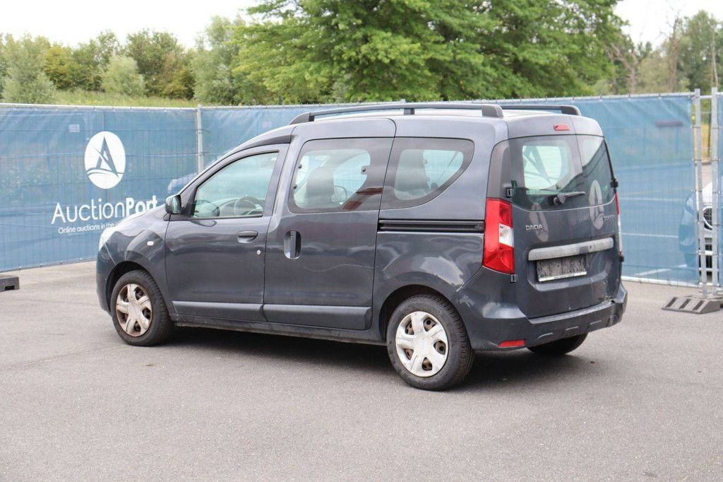 Pkw Dacia Dokker Diesel 90 PS 2013 (Marge)