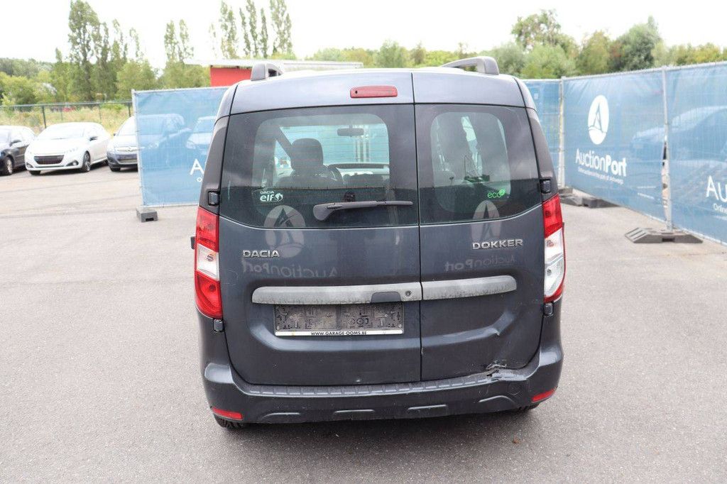 Pkw Dacia Dokker Diesel 90 PS 2013 (Marge)