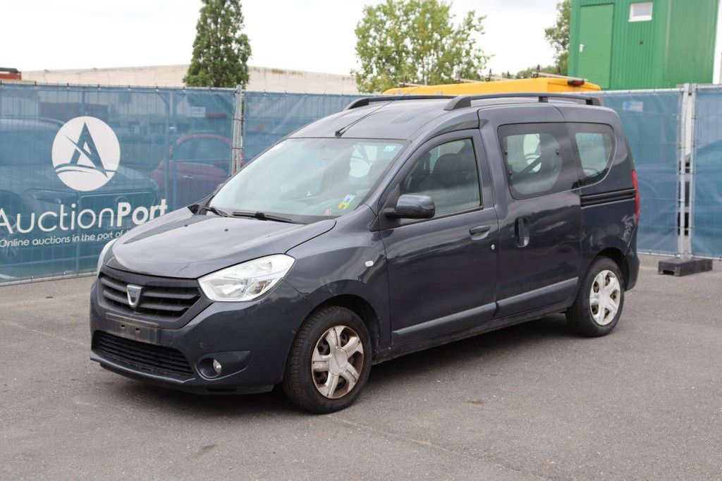 Pkw Dacia Dokker Diesel 90 PS 2013 (Marge)