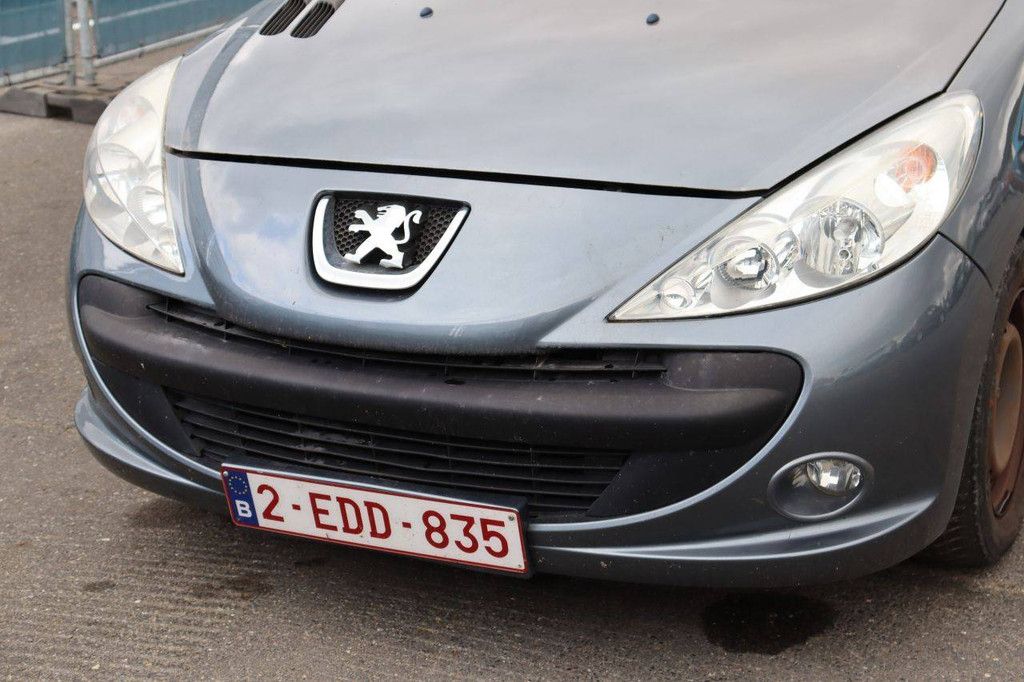 Pkw Peugeot 206 Benzin 60 PS 2010 (Margin)