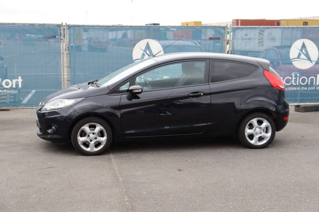 Passenger car Ford Fiesta Petrol 82hp 2010 (Margin)