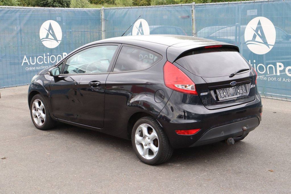Passenger car Ford Fiesta Petrol 82hp 2010 (Margin)