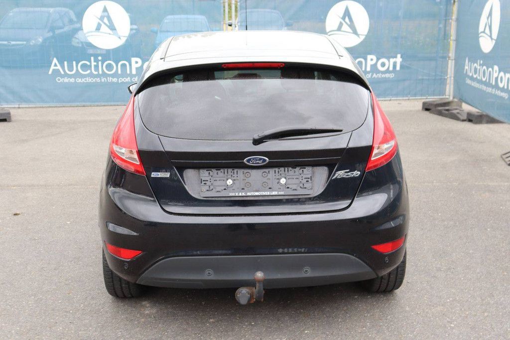 Passenger car Ford Fiesta Petrol 82hp 2010 (Margin)