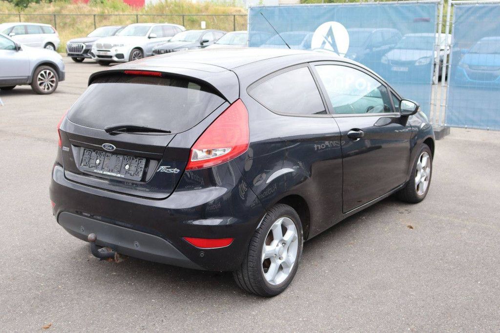 Passenger car Ford Fiesta Petrol 82hp 2010 (Margin)
