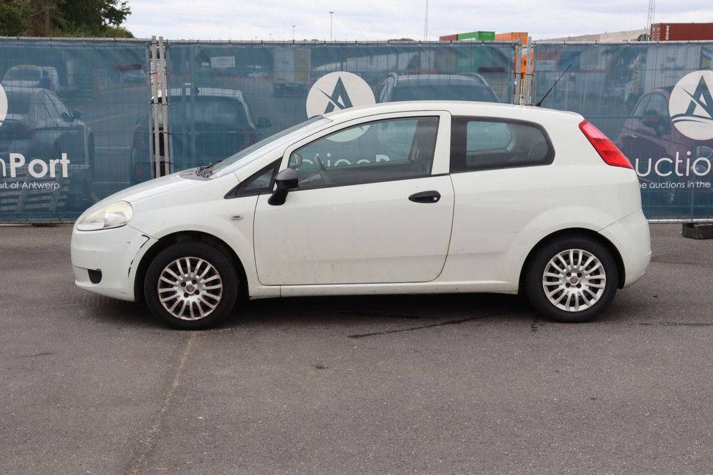Passenger car Fiat Grande Diesel 70hp 2010 (Margin)