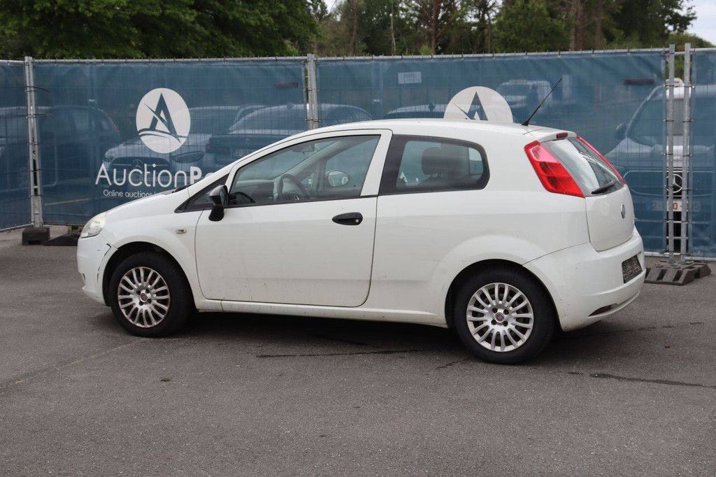 Passenger car Fiat Grande Diesel 70hp 2010 (Margin)