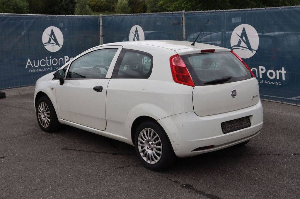 Passenger car Fiat Grande Diesel 70hp 2010 (Margin)