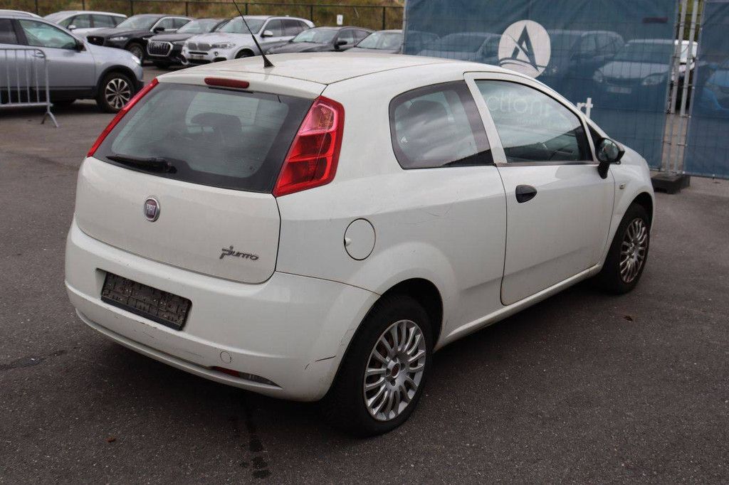 Passenger car Fiat Grande Diesel 70hp 2010 (Margin)