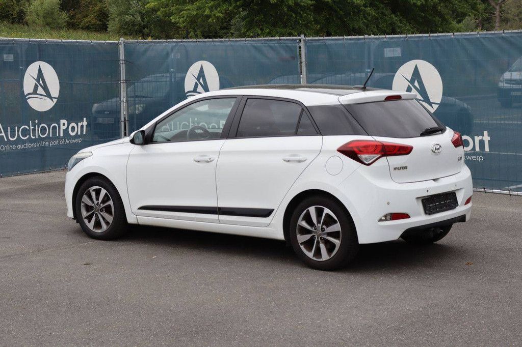 Pkw Hyundai i20 Diesel 75 PS 2015 (Marge)