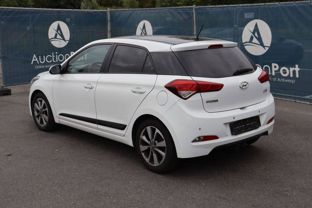 Pkw Hyundai i20 Diesel 75 PS 2015 (Marge)