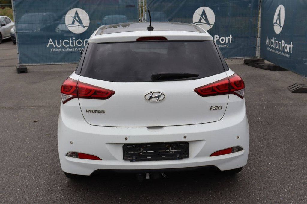 Pkw Hyundai i20 Diesel 75 PS 2015 (Marge)