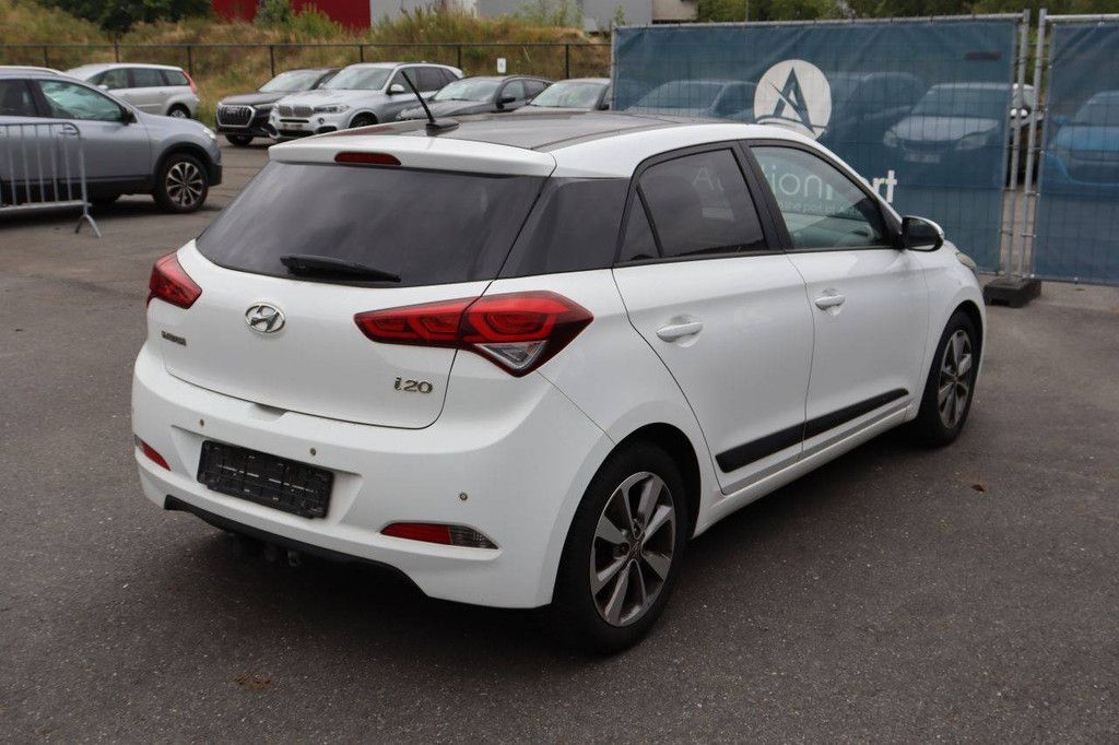 Pkw Hyundai i20 Diesel 75 PS 2015 (Marge)