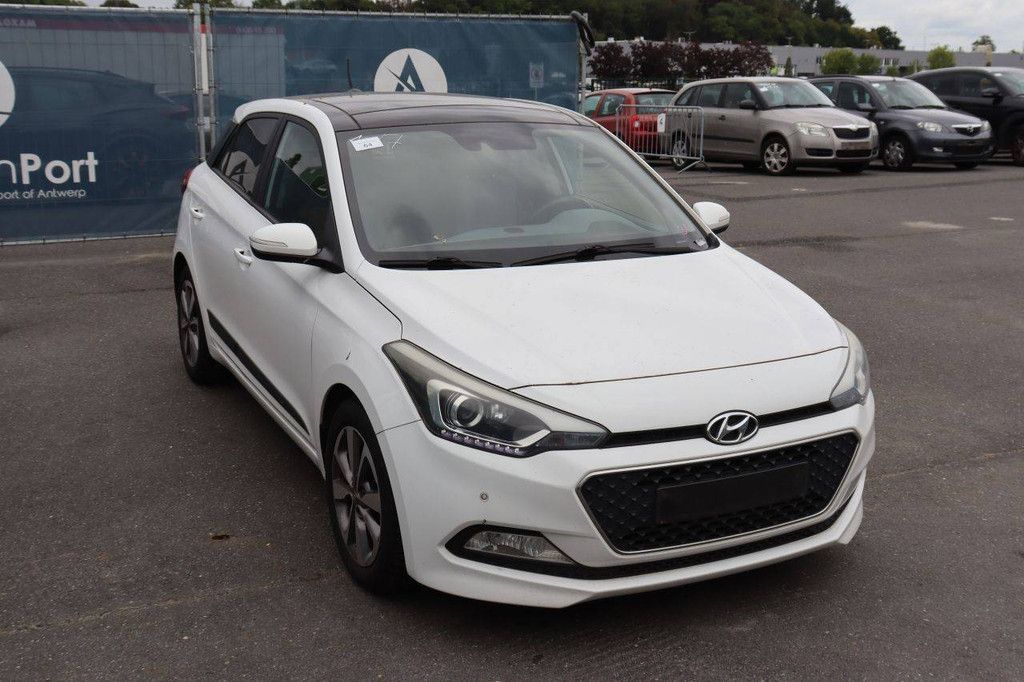 Pkw Hyundai i20 Diesel 75 PS 2015 (Marge)