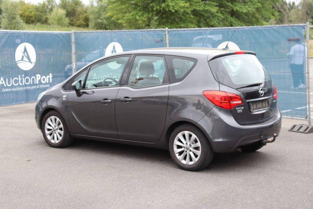 Pkw Opel Corsa Benzin 65 PS 2013 (Margin)
