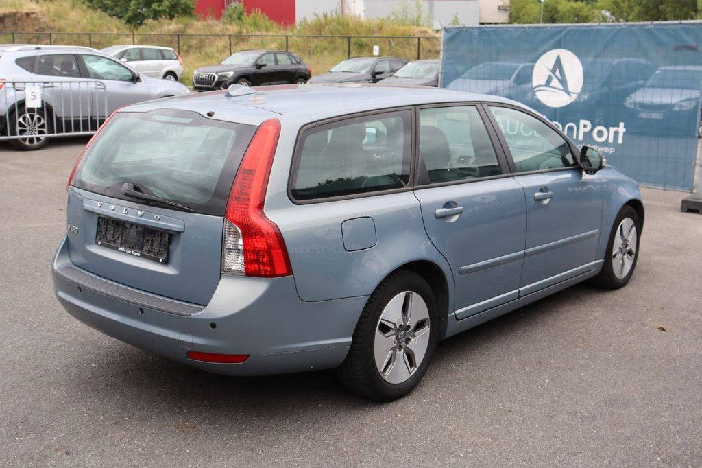Pkw Volvo V50 Diesel 115 PS 2011 (Margin)