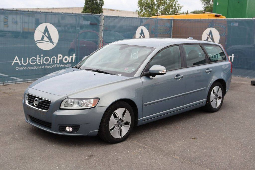 Pkw Volvo V50 Diesel 115 PS 2011 (Margin)