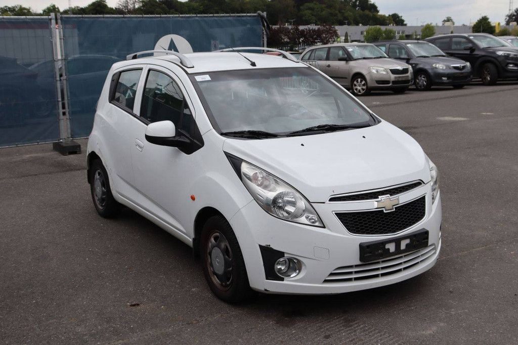 Passenger car Chevrolet Spark Petrol 68hp 2010 (Margin)