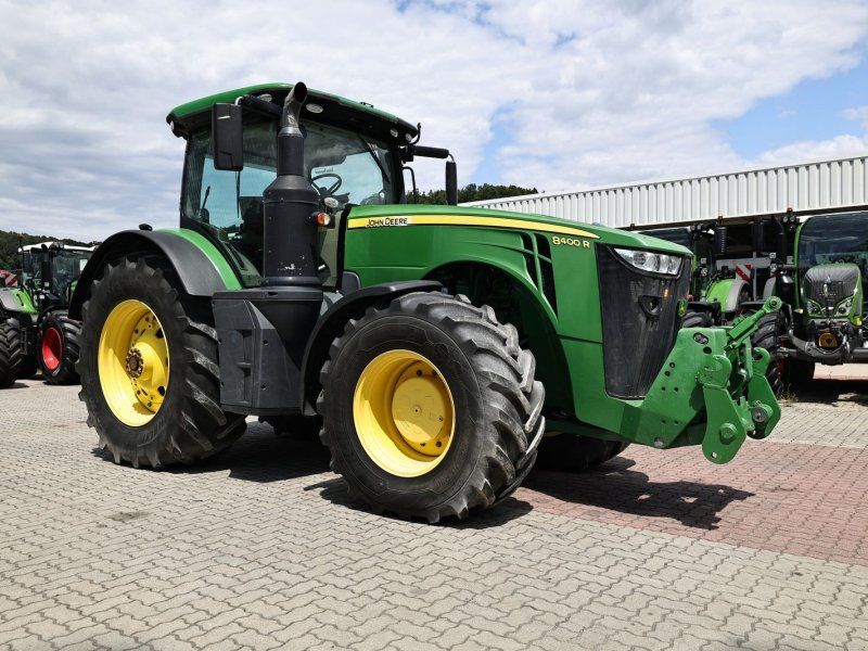John Deere 8400R