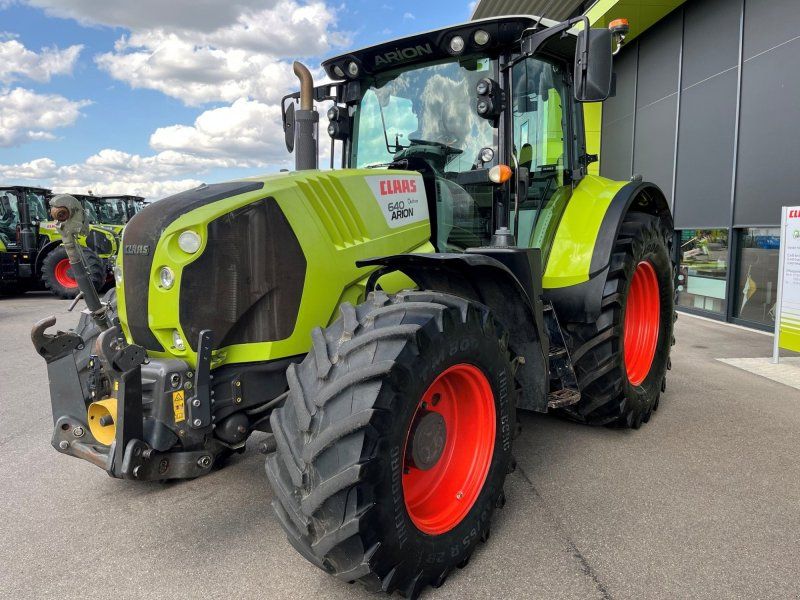 Claas Arion 640 CEBIS