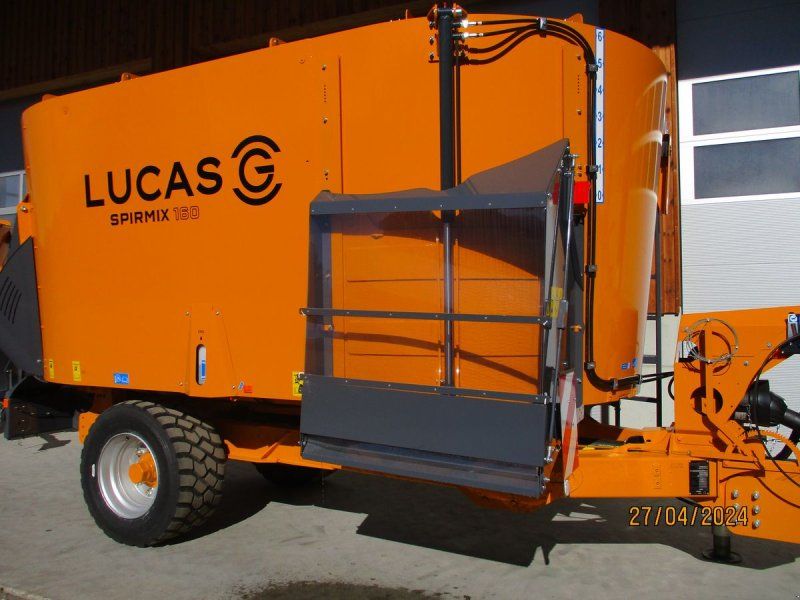 Lucas Futtermischwagen