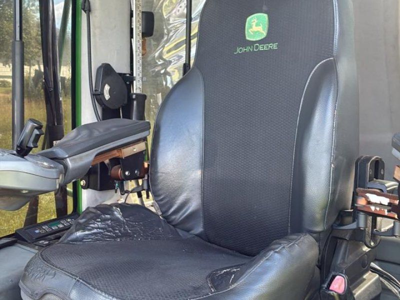 John Deere 1270E