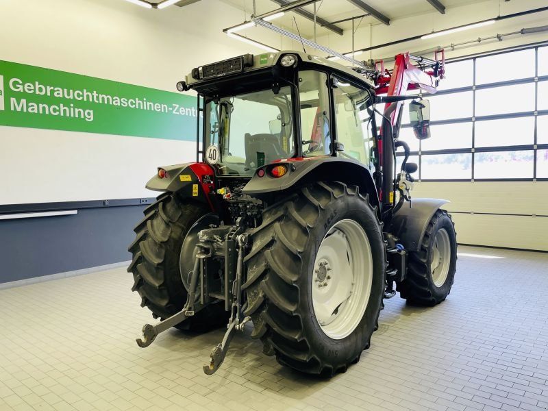 Massey Ferguson 5711 M DYNA-4 4WD ESSENTIAL