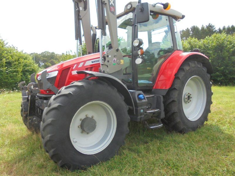 Massey Ferguson 5612 DYNA 4
