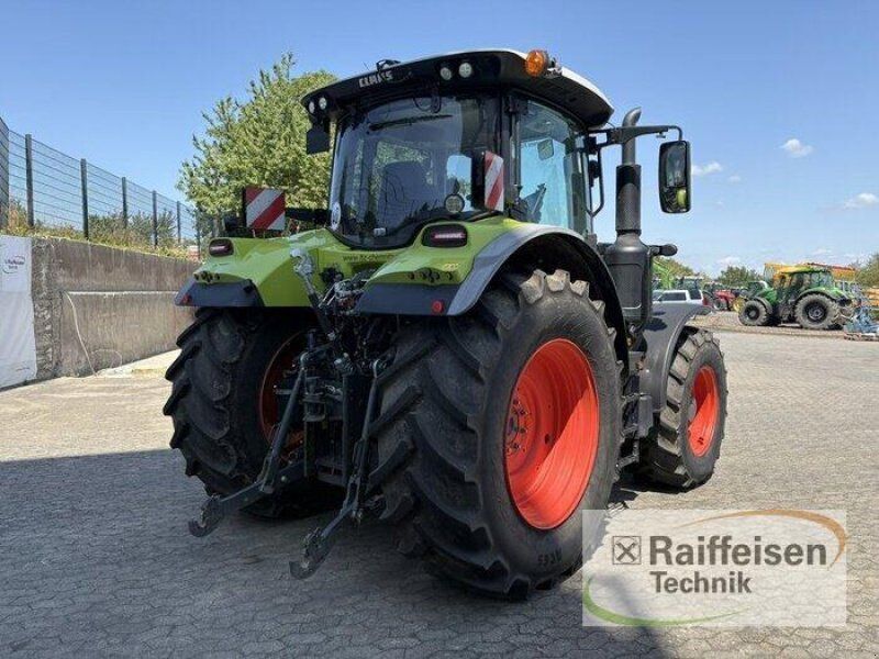 Claas Arion 550