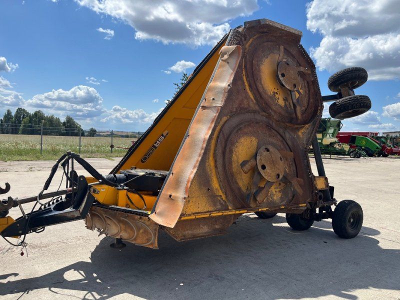 McConnel SR 820
