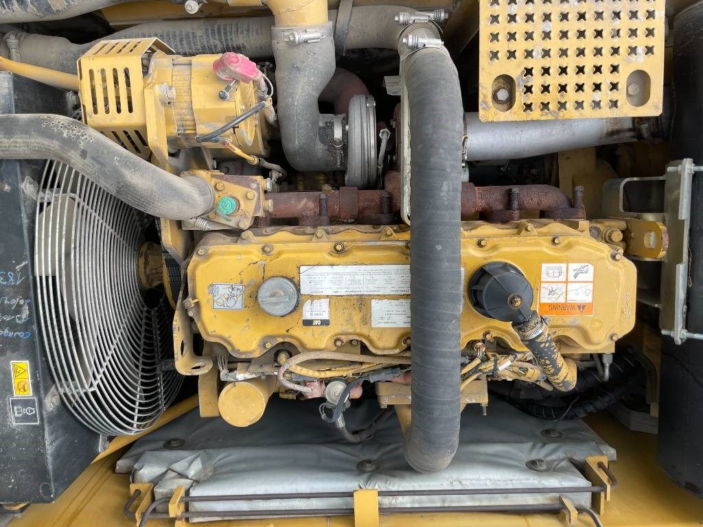 CAT 325 C LR