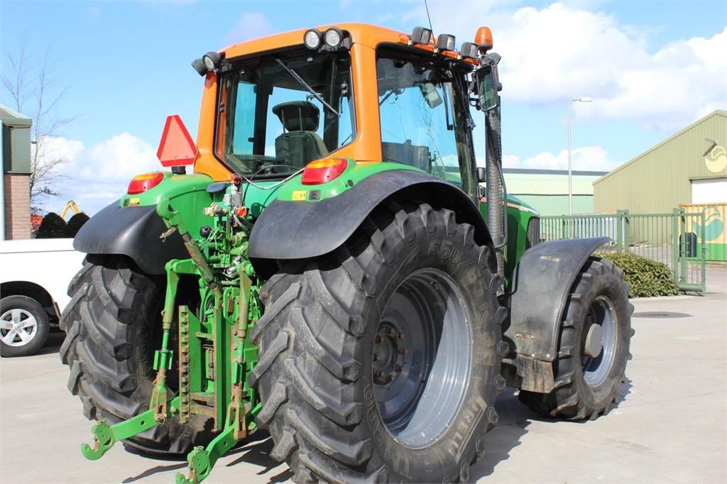 John Deere 6000- 20 6 cyl.