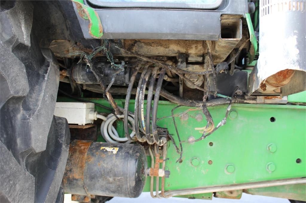 John Deere 6000- 20 6 cyl.