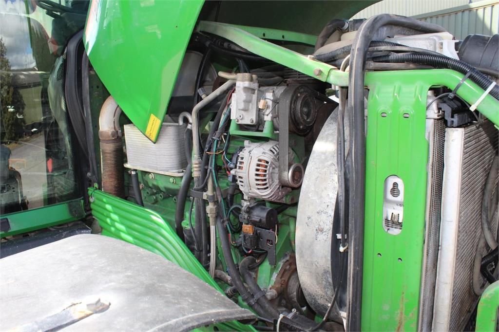 John Deere 6000- 20 6 cyl.