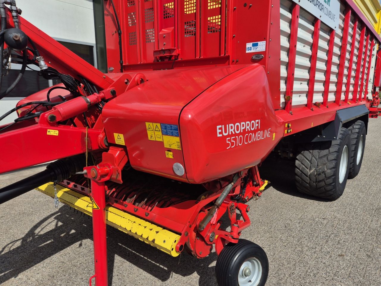 Pottinger Europrofi 5510 Combiline opraapwagen stalvoeren