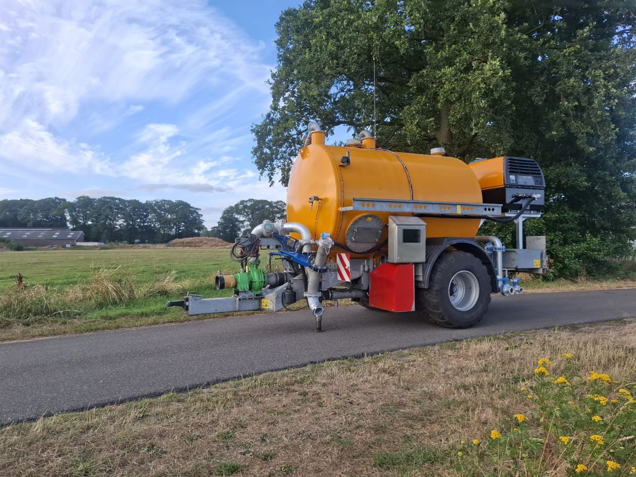 Volautomatische sleepslang pomp met afstands bediening