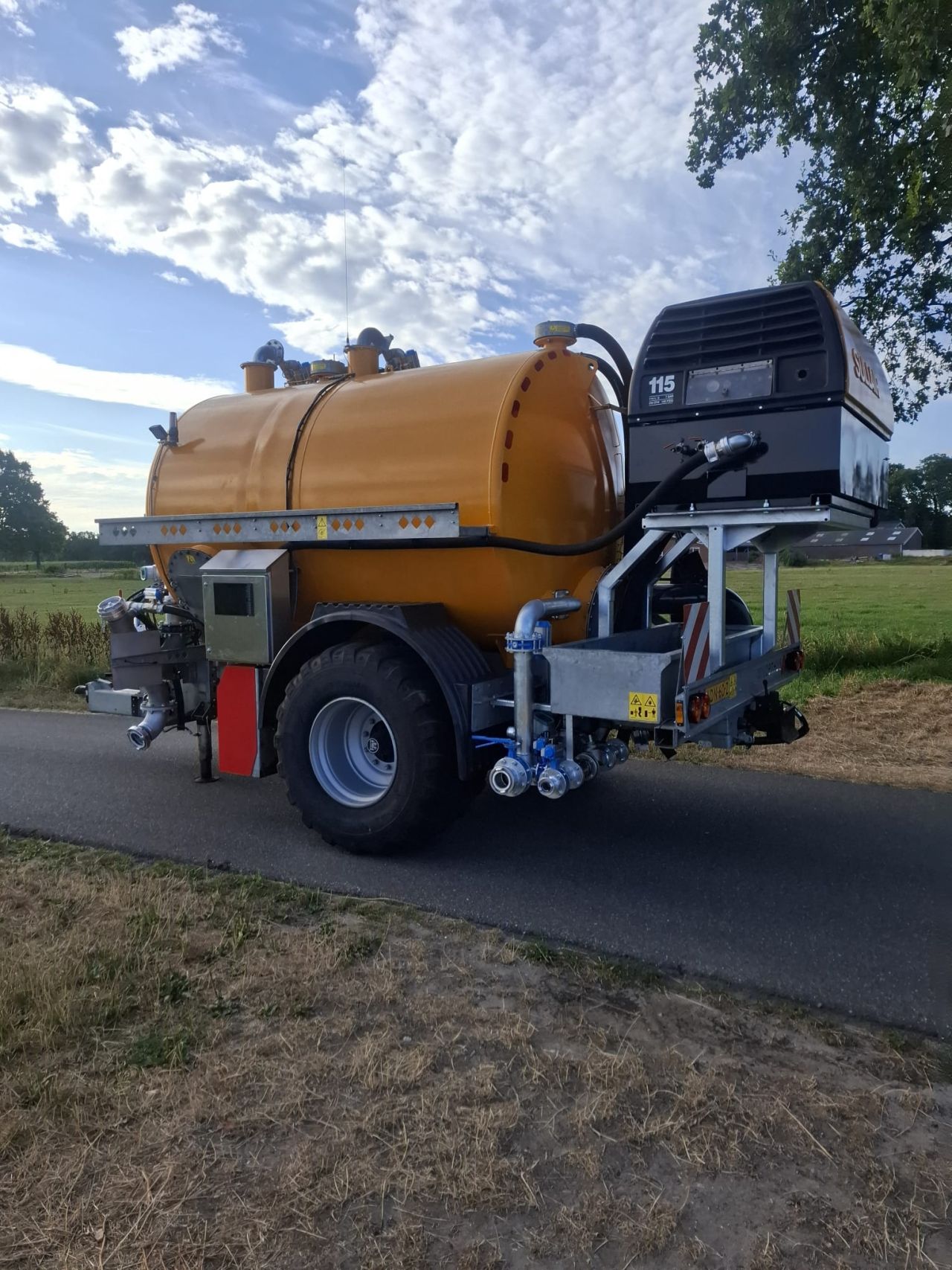 Volautomatische sleepslang pomp met afstands bediening