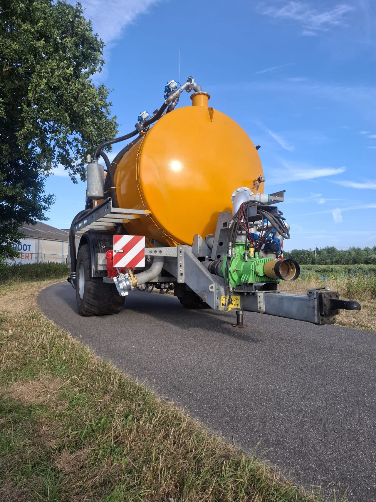 Volautomatische sleepslang pomp met afstands bediening