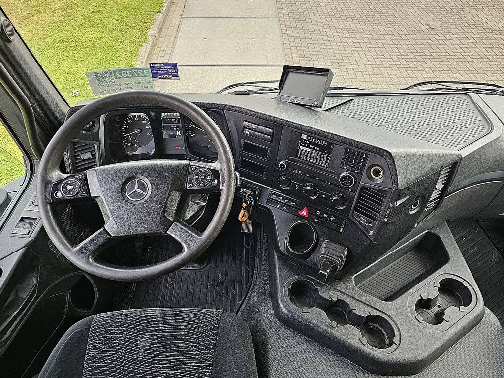 MERCEDES-BENZ AROCS 1846