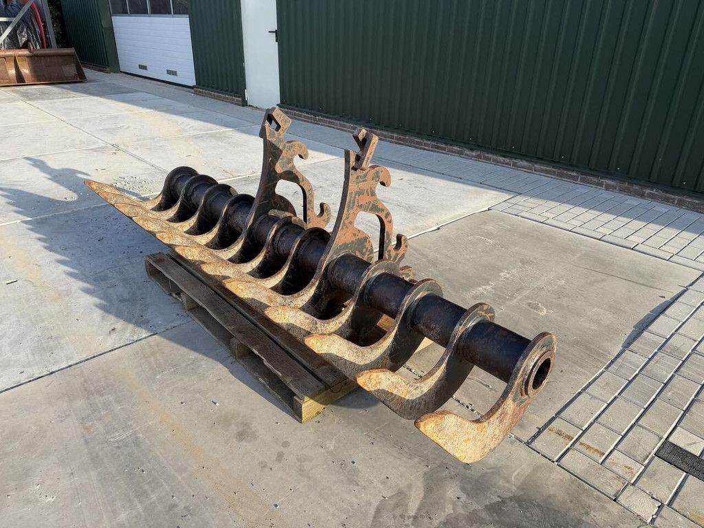 CW 30 excavator rake