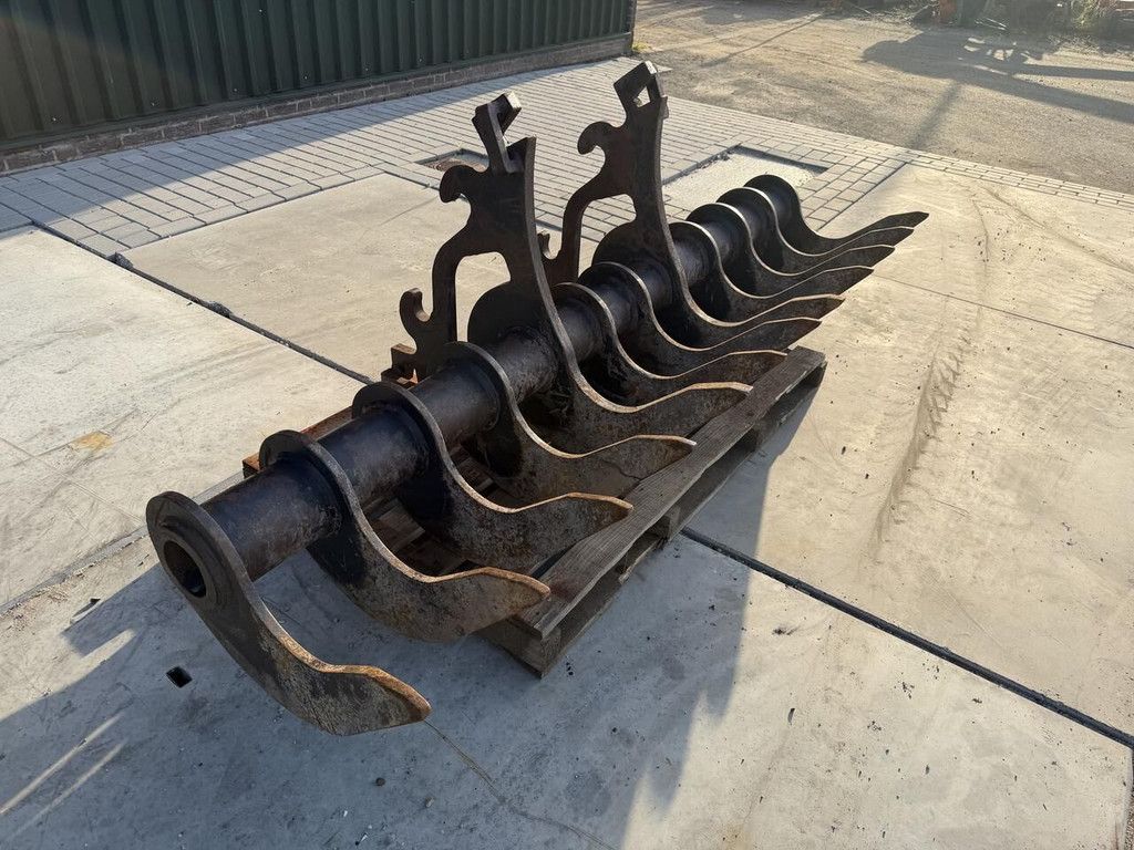 CW 30 excavator rake