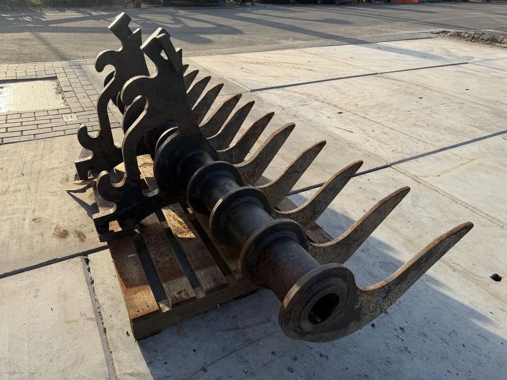 CW 30 excavator rake