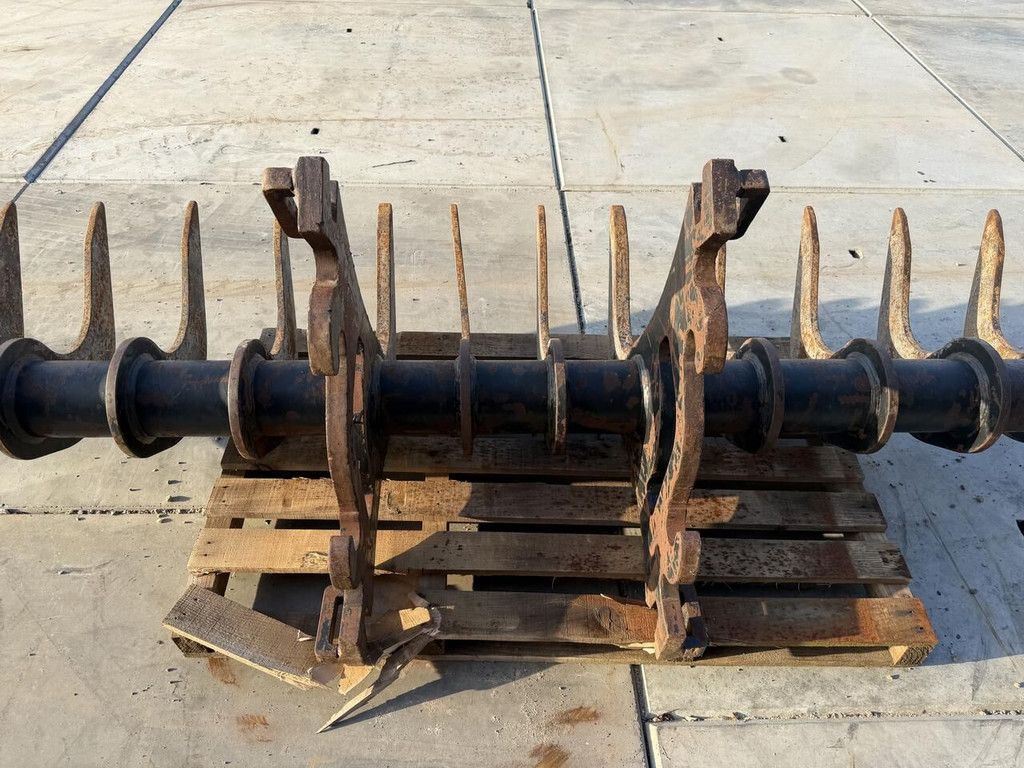 CW 30 excavator rake