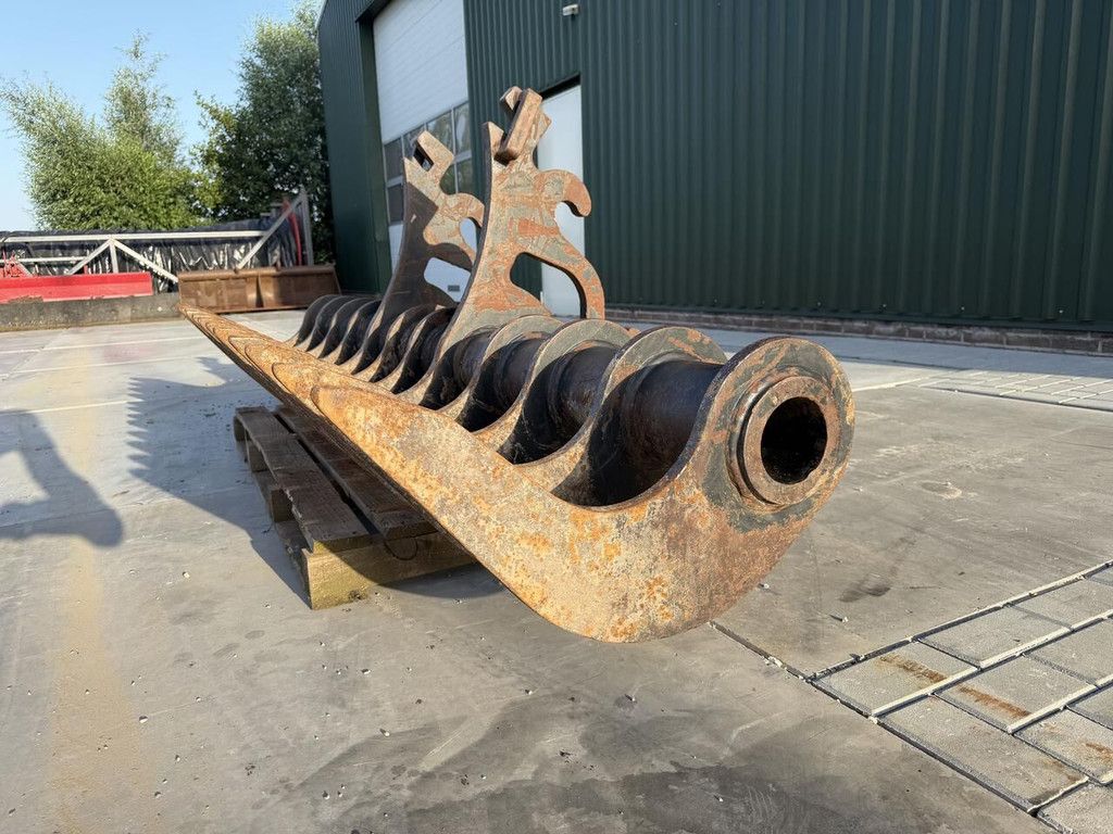 CW 30 excavator rake