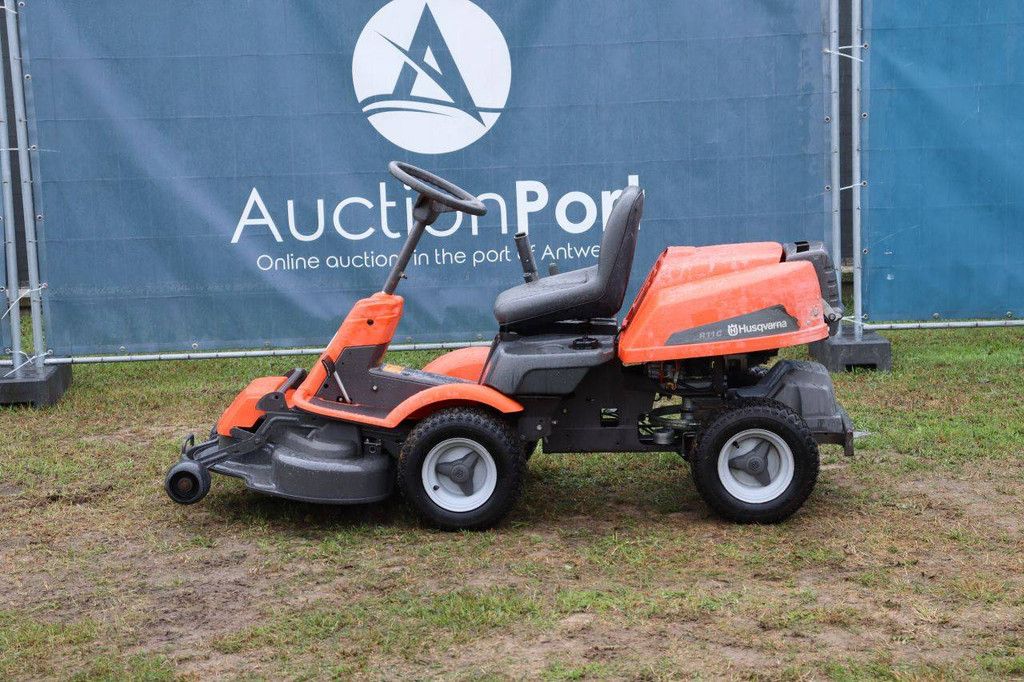 Husqvarna R11C Benzin-Aufsitzmäher 13,5 PS
