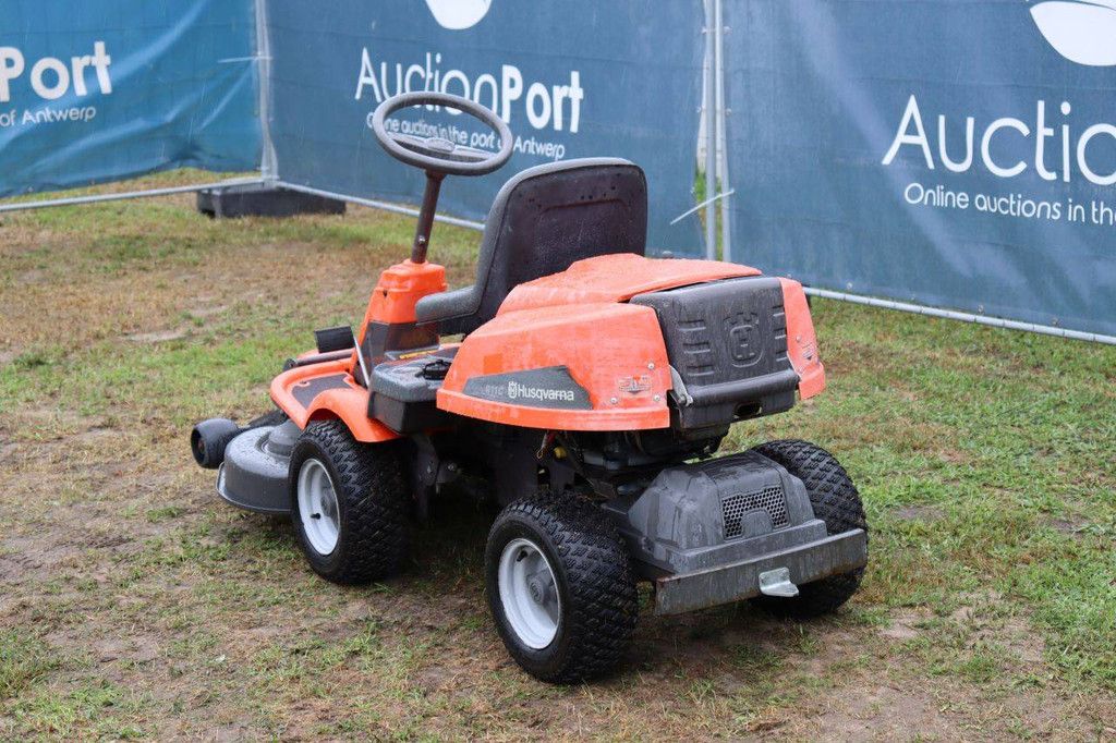 Husqvarna R11C Benzin-Aufsitzmäher 13,5 PS