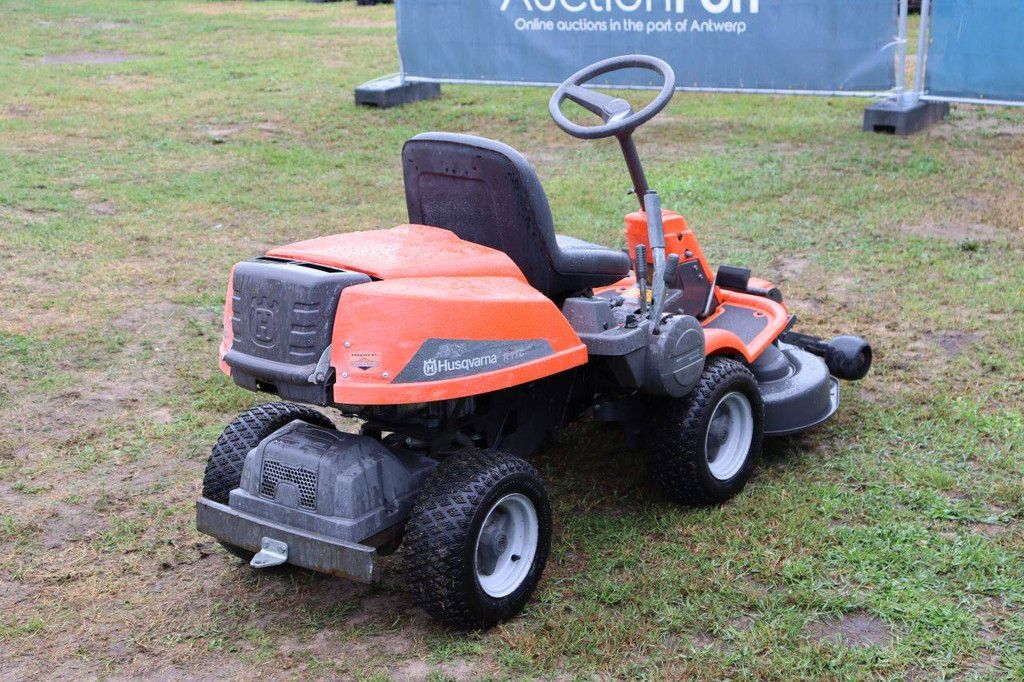 Husqvarna R11C Benzin-Aufsitzmäher 13,5 PS