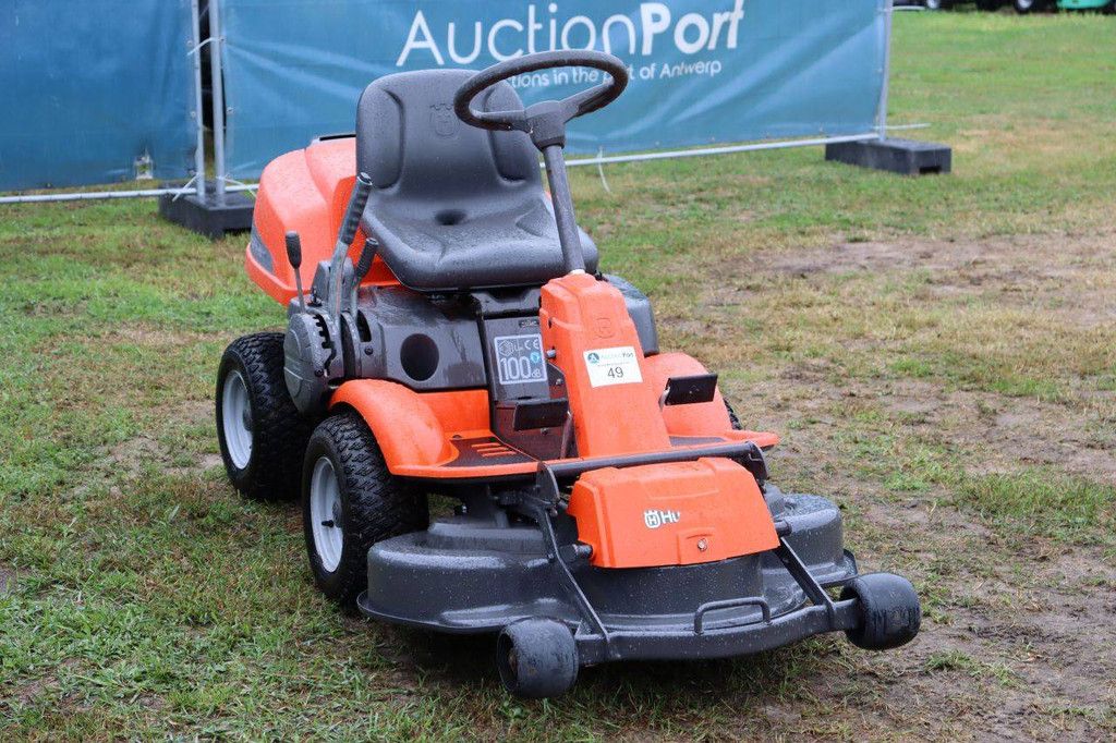 Husqvarna R11C Benzin-Aufsitzmäher 13,5 PS