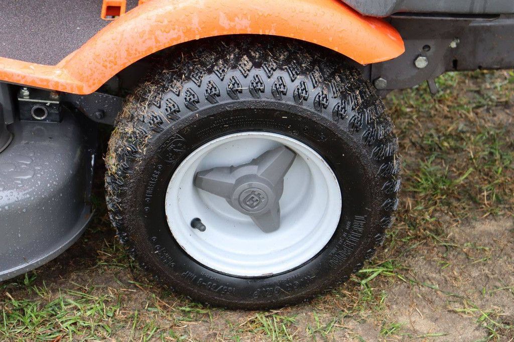 Husqvarna R11C Benzin-Aufsitzmäher 13,5 PS