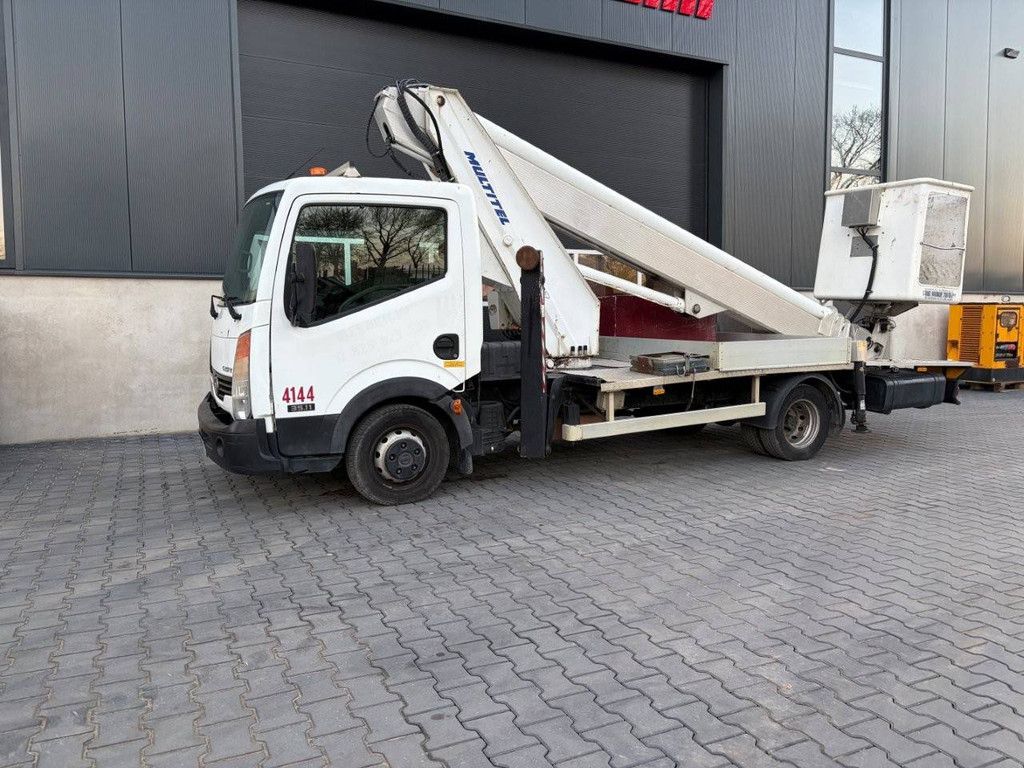 Self-propelled aerial platform Nissan Cabstar 35.11 Diesel 110hp 22m 2008