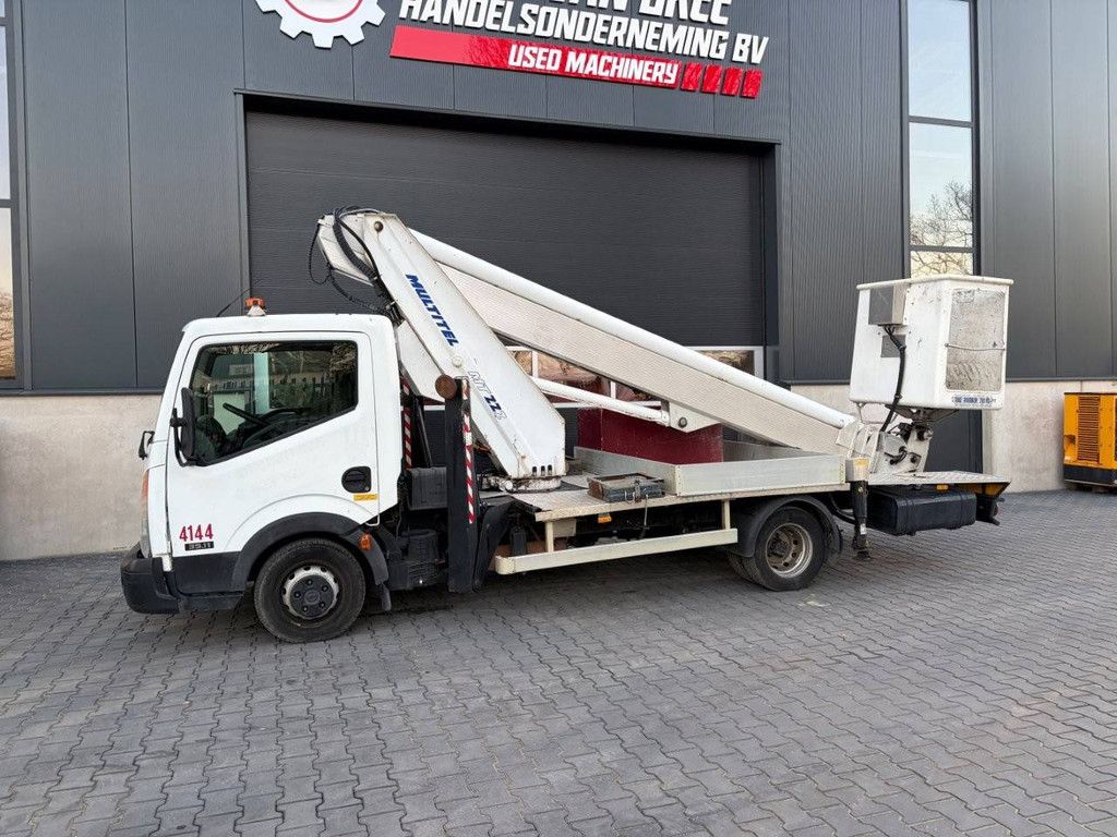 Self-propelled aerial platform Nissan Cabstar 35.11 Diesel 110hp 22m 2008